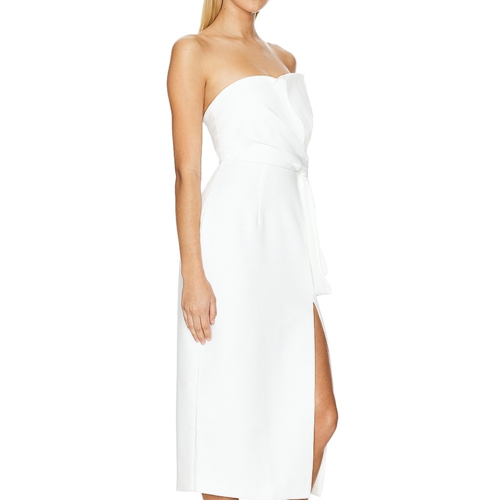 Elliatt White Strapless Midi Dress